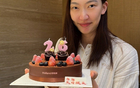 女篮韩旭庆祝26岁生日：手捧蛋糕许愿 将再度留洋征战WNBL